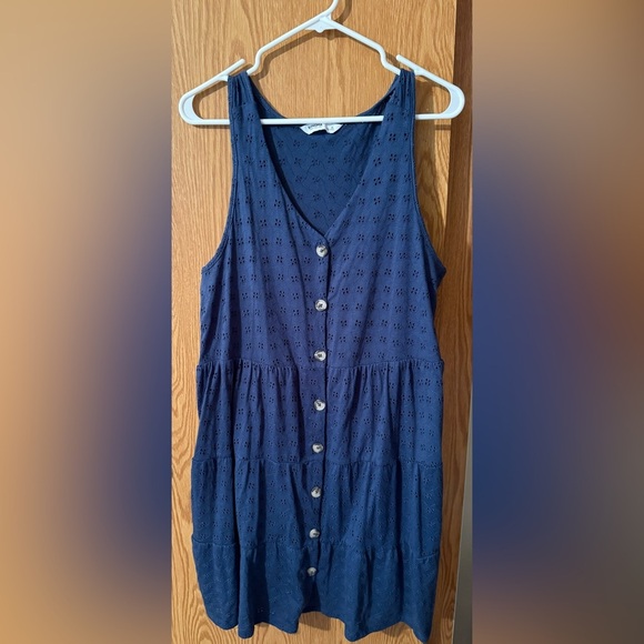 Somona Button-Down Sleeveless Dress - Picture 1 of 4